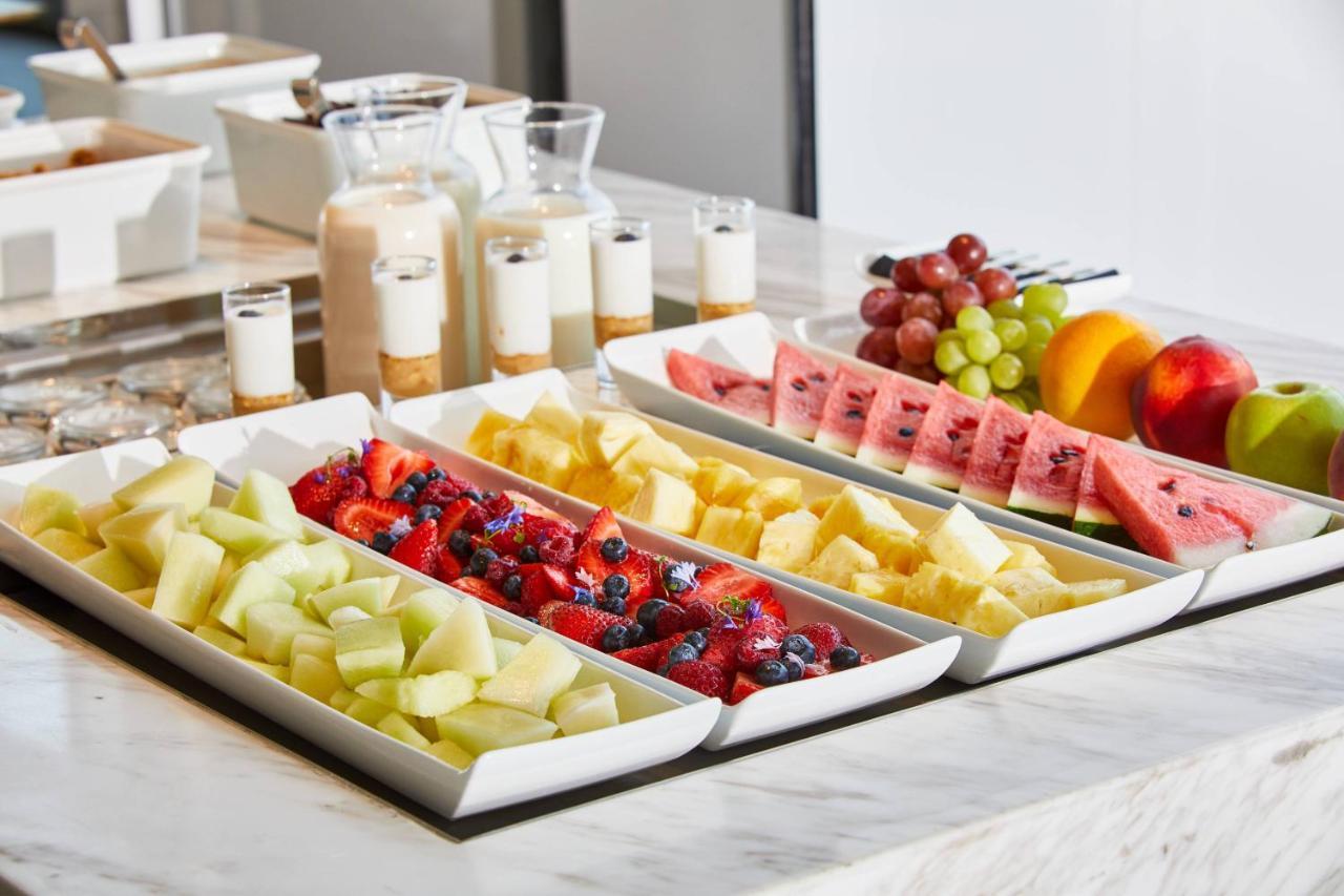 Ac Hotel By Marriott Santiago Cenco Costanera Hotel