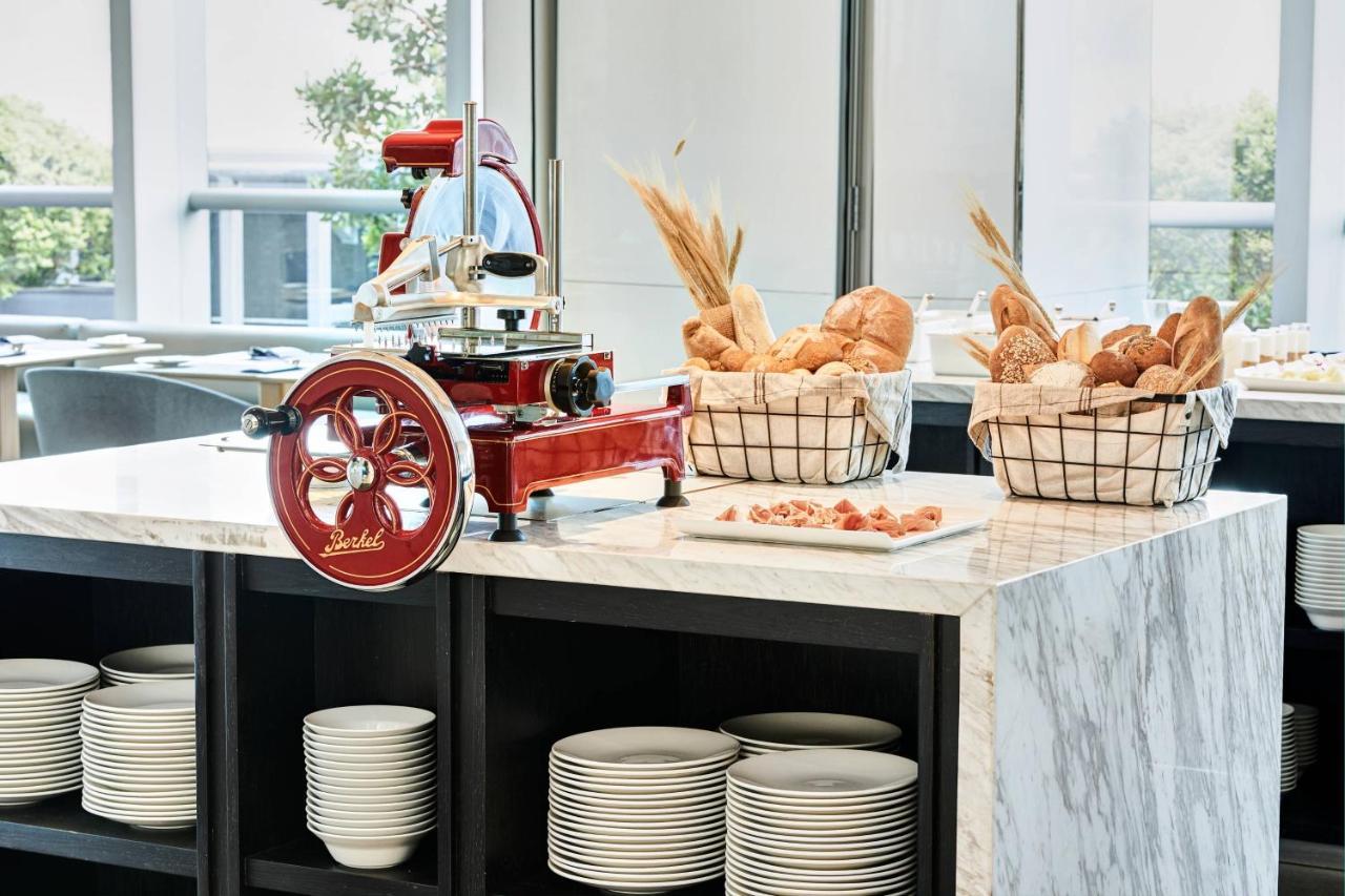 Hotel Ac By Marriott Costanera Center 4*